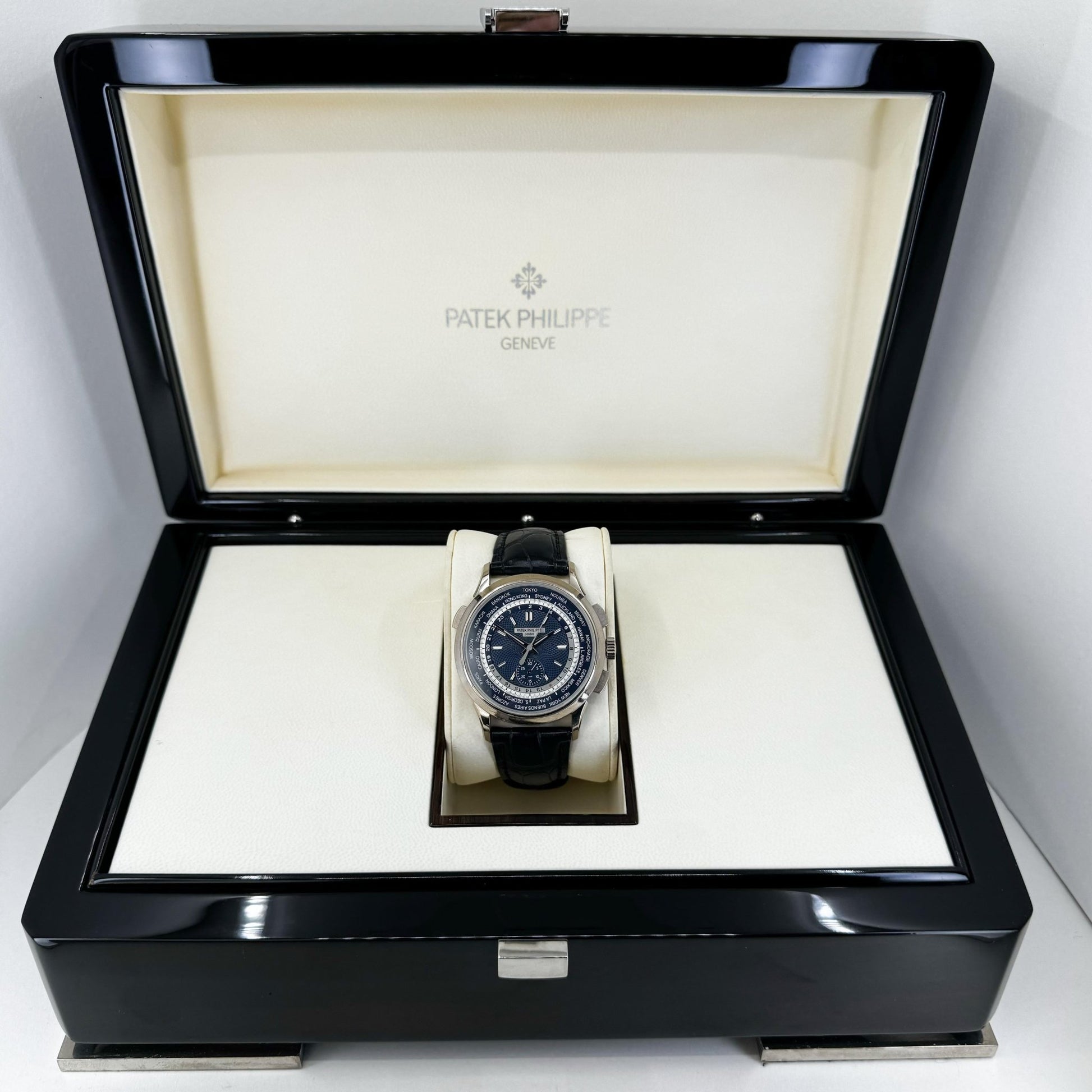 Patek Philippe 39.50mm Men Complications World Time Chronograph Watch Blue Dial 5930G - Luxury Time NYC