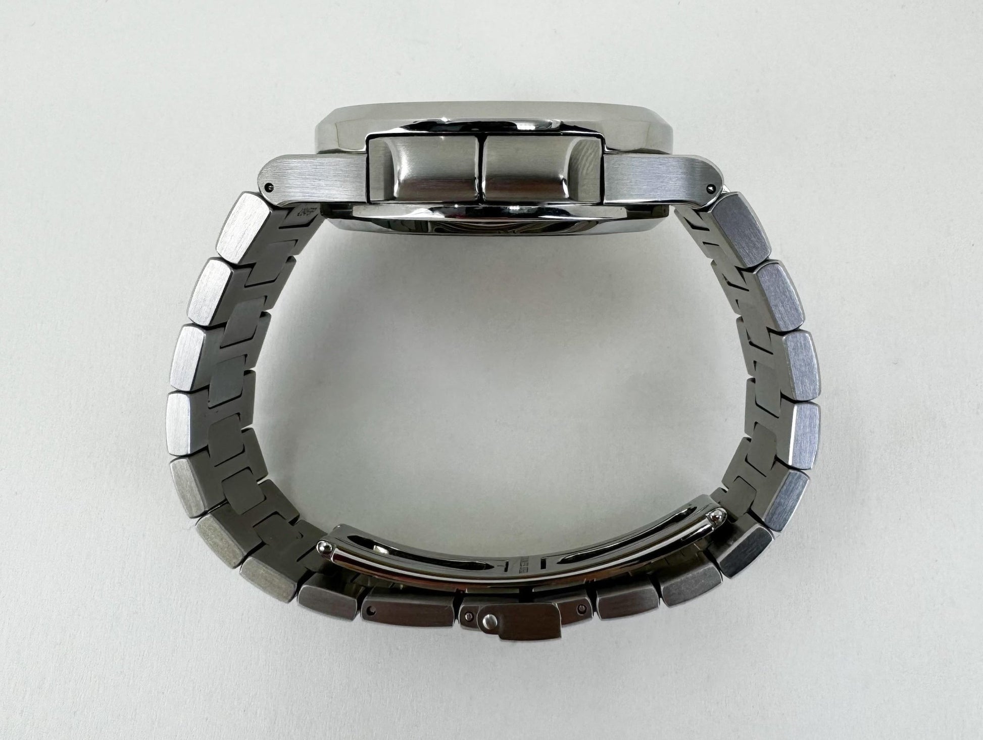 Patek Philippe 40.5mm Nautilus Travel Time Chronograph Watch Black Dial 5990/1A - Luxury Time NYC