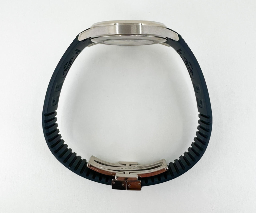 Patek Philippe 42.2mm Men's Aquanaut Watch Blue Dial 5168G - Luxury Time NYC
