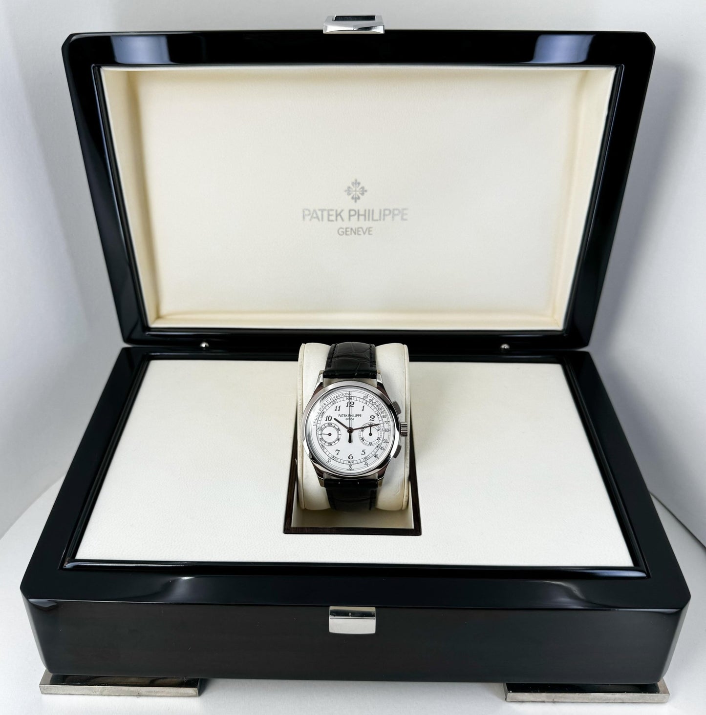 Patek Philippe 5170G - 001 Complications Chronograph 39.4mm Silver White Arabic White Gold Manual - Luxury Time NYC