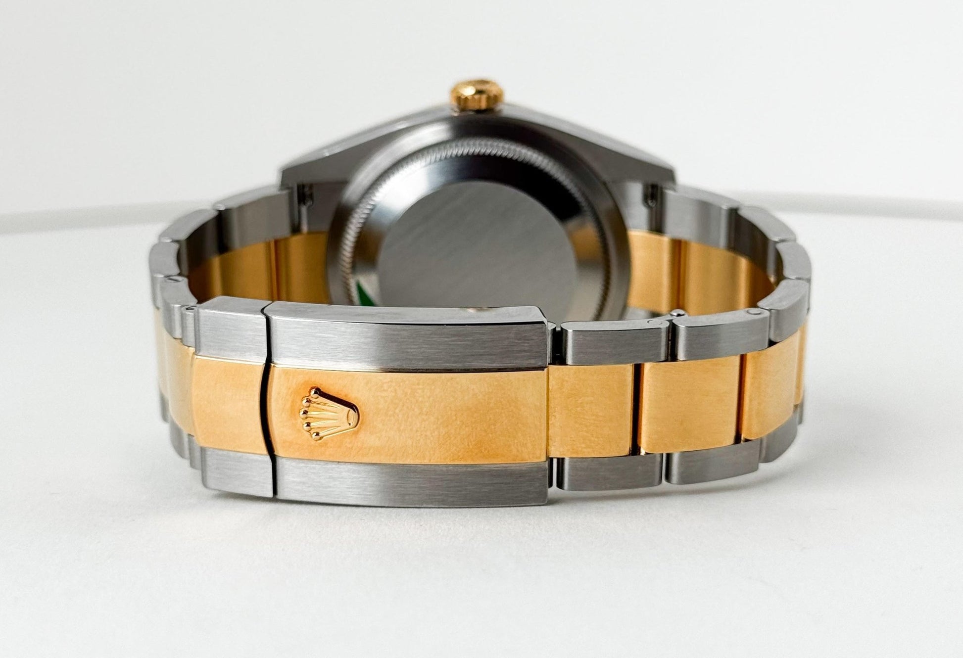 Rolex Datejust 36 Yellow Gold/Steel Champagne Diamond Dial & Fluted Bezel Oyster Bracelet 126233 - Luxury Time NYC