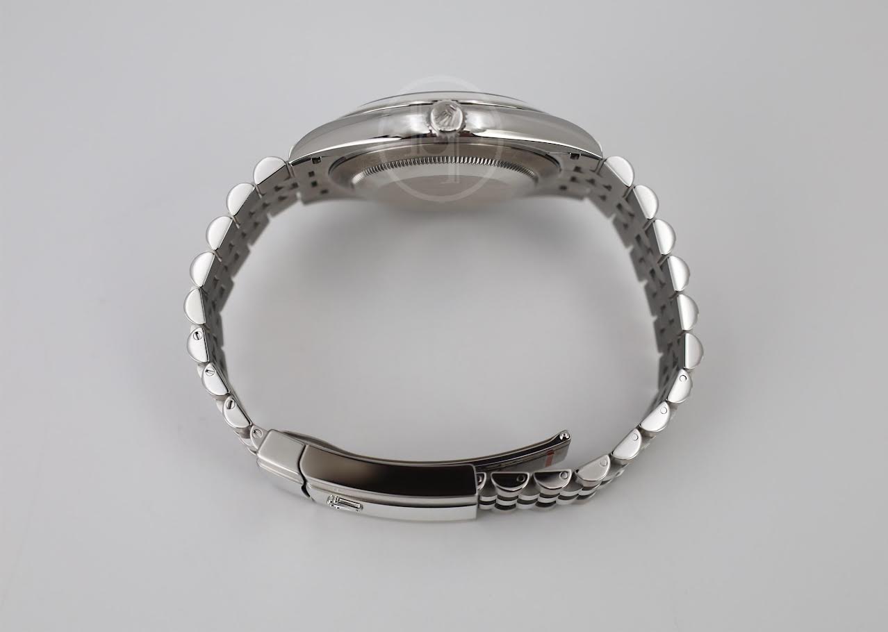 Rolex Datejust 41 Stainless Steel Blue Roman Dial Smooth Bezel Jubilee Bracelet 126300 - Luxury Time NYC