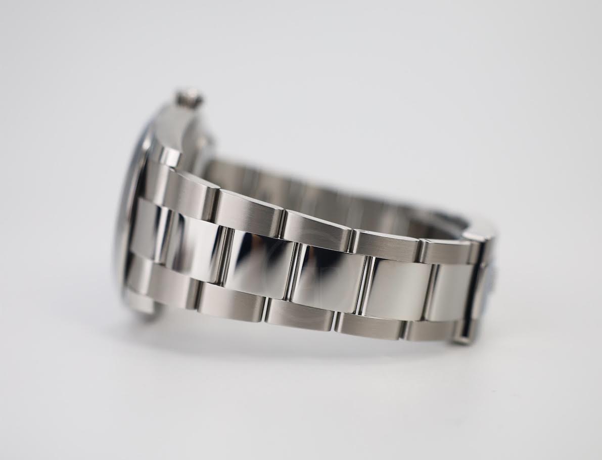 Rolex Datejust 41 Stainless Steel Silver Index Dial Smooth Bezel Oyster Bracelet 126300 - Luxury Time NYC