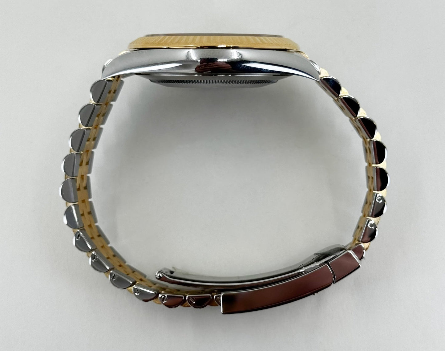 Rolex Datejust 41 Yellow Gold/Steel Champagne Diamond Dial Fluted Bezel Jubilee Bracelet 126333 - Luxury Time NYC