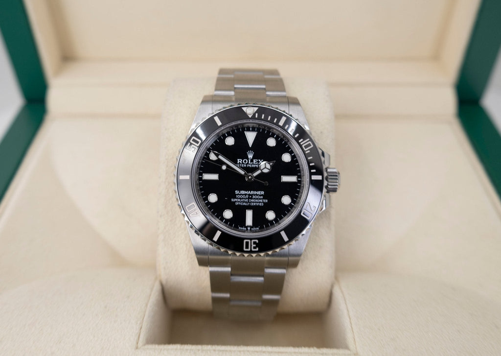 Rolex Submariner Date Stainless Steel Black Dial & Ceramic Bezel Oyster Bracelet 116610LN - Luxury Time NYC