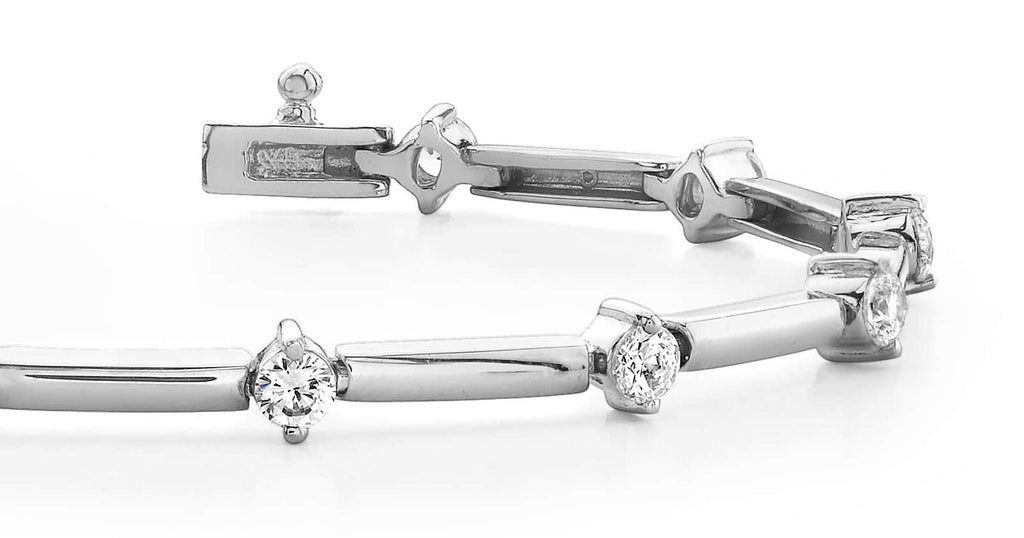 Starburst Solid Link Lab - Grown Diamond Bracelet with 0.48 ct.(finished) 2.2mm - Luxury Time NYC