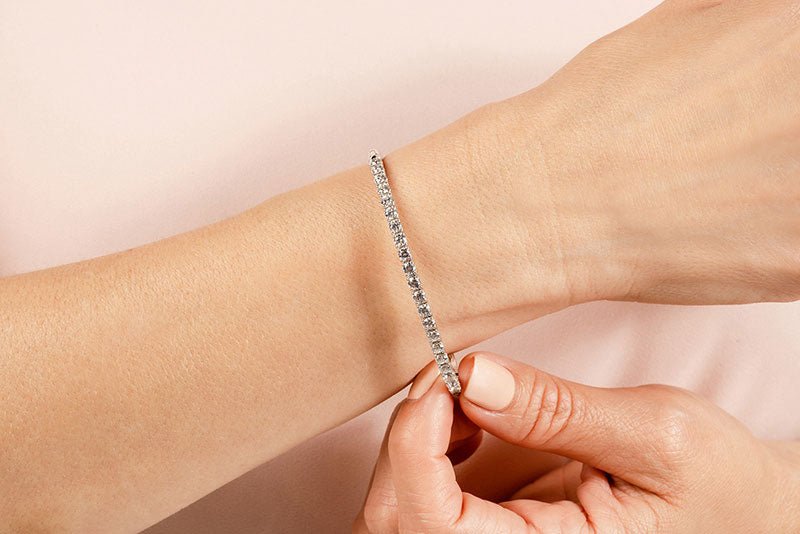 Stylish Sweetheart Bangle Diamond Bracelet with 2.49 ct.(finished) 2.8mm - Luxury Time NYC