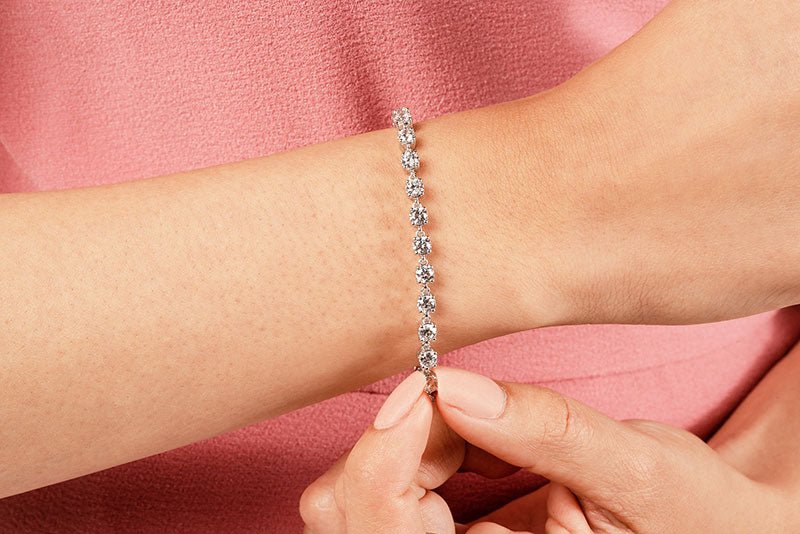 Stylish Sweetheart Diamond Tennis Lab - Grown Diamond Bracelet with 2.12 ct.(finished) 2.3mm - Luxury Time NYC