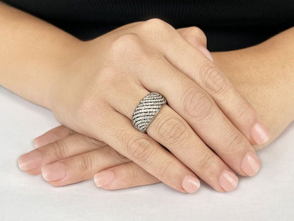 Stylish Swirl Lab - Grown Diamond Ring with 0.92 ct.(finished) 1.1mm - Luxury Time NYC