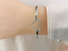 Load image into Gallery viewer, The Sparkling Heart Unity Lab - Grown Diamond Bracelet with 0.28 ct.(finished) - Luxury Time NYC