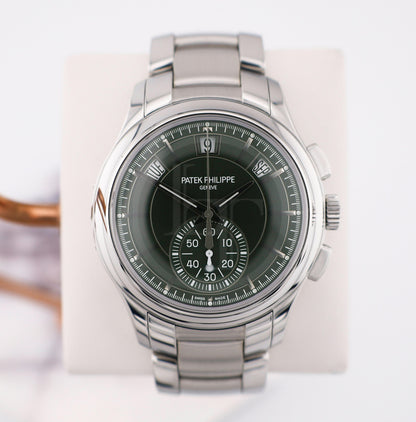 Patek Philippe Complications Flyback Chronograph Annual Calendar Stainless Steel Olive Green Dial | 5905/1A-001