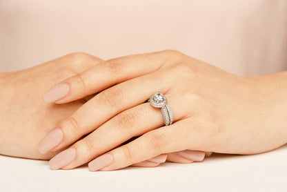 Vintage Glamour Lab - Grown Diamond Bridal Set with 2.28 ct. (1.25 ct. center diamond) - Luxury Time NYC