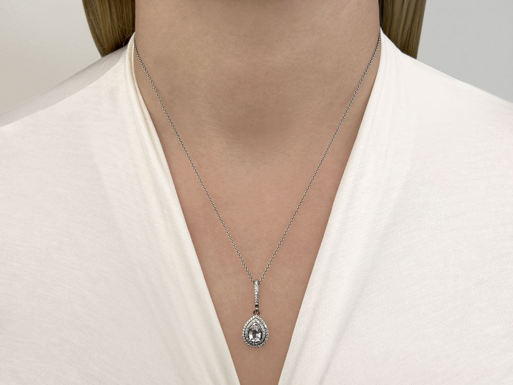 Vintage Teardrop Diamond Pendant with 0.59 ct. (0.30 ct. center diamond) - Luxury Time NYC