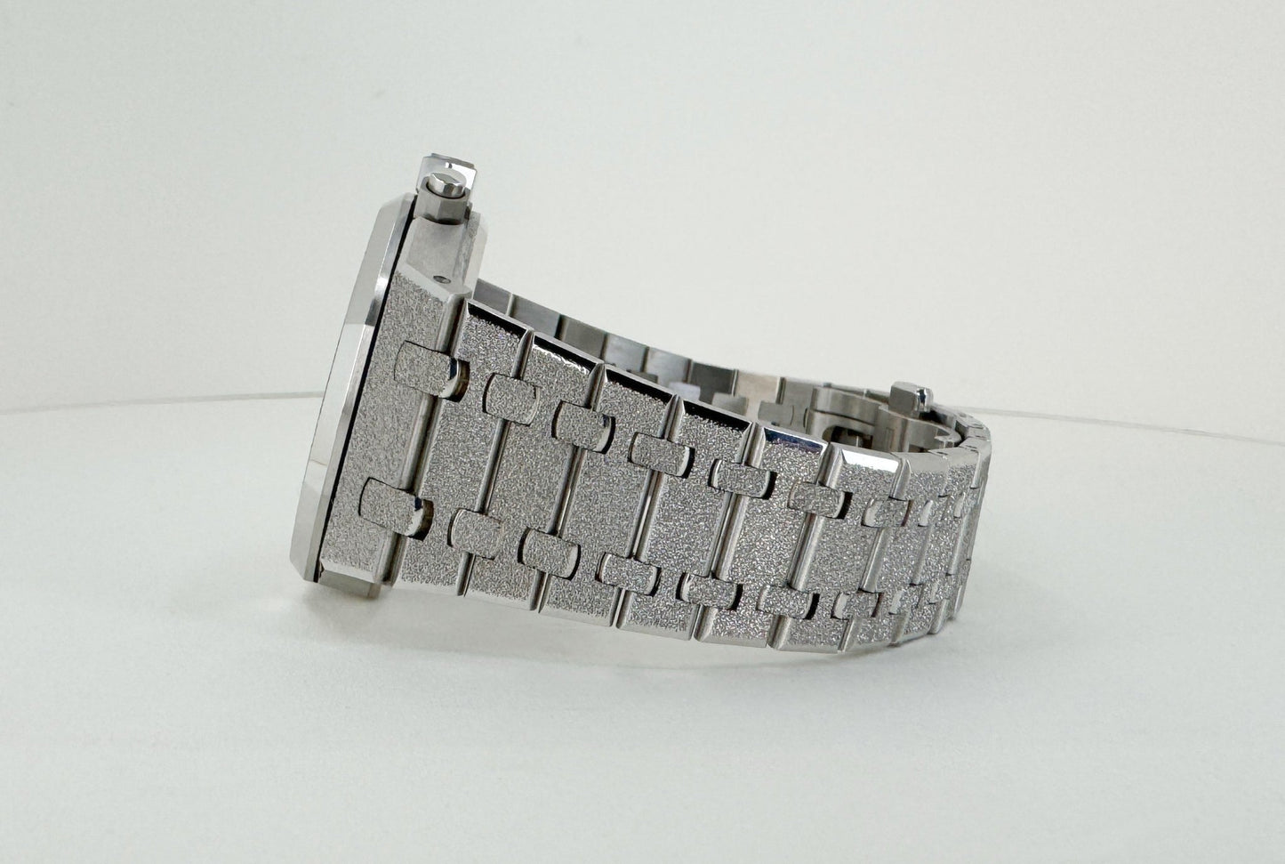 Audemars Piguet Royal Oak Chronograph Frosted White Gold 41mm Purple 26331BC.GG.1224BC.01 - Luxury Time NYC