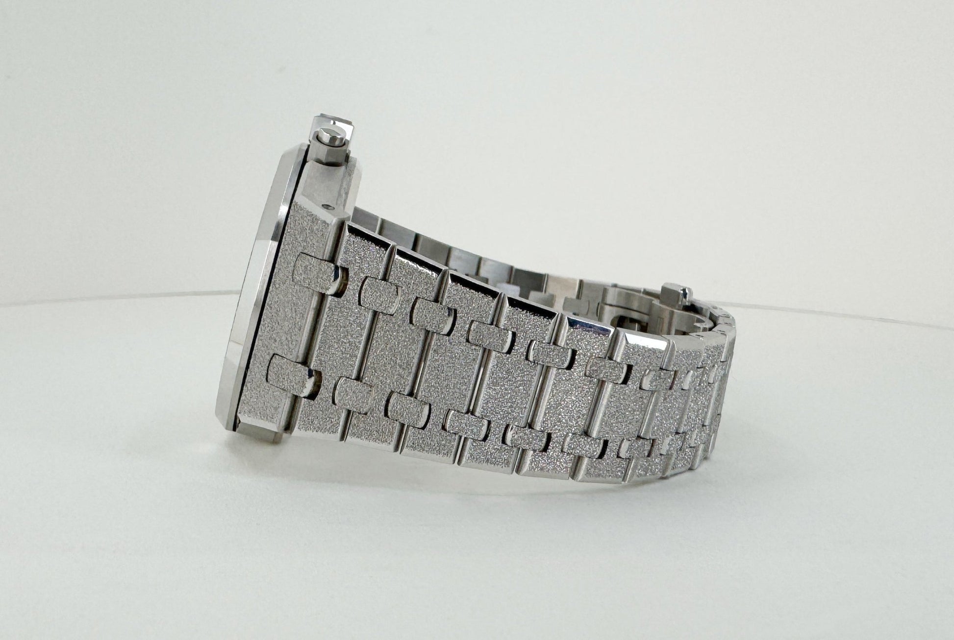 Audemars Piguet Royal Oak Chronograph Frosted White Gold 41mm Purple 26331BC.GG.1224BC.01 - Luxury Time NYC