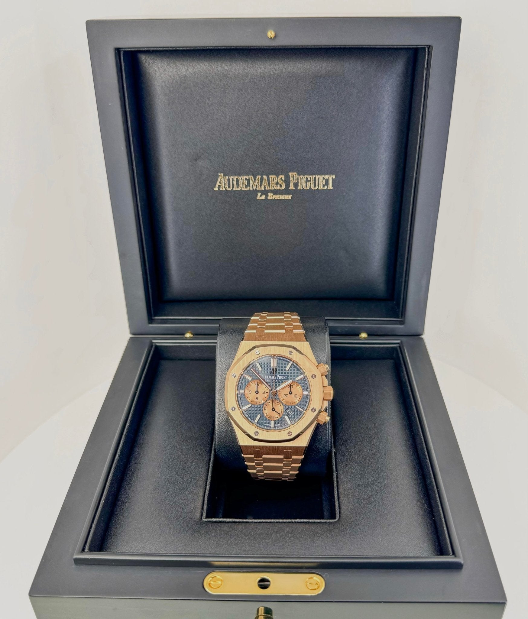 Audemars Piguet Royal Oak Chronograph Watch-Blue Dial 41mm-26331OR.OO.1220OR.01 - Luxury Time NYC