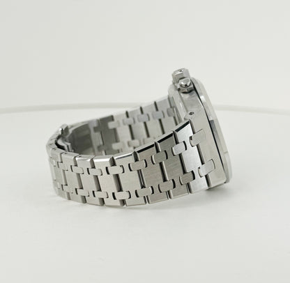 Audemars Piguet Royal Oak Chronograph Watch-Silver Dial 38mm-26315ST.OO.1256ST.01 - Luxury Time NYC