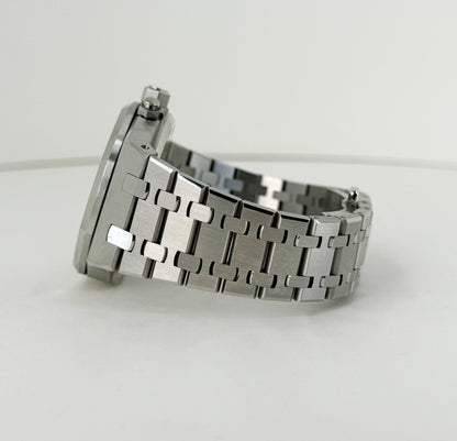 Audemars Piguet Royal Oak Chronograph Watch-Silver Dial 38mm-26315ST.OO.1256ST.01 - Luxury Time NYC