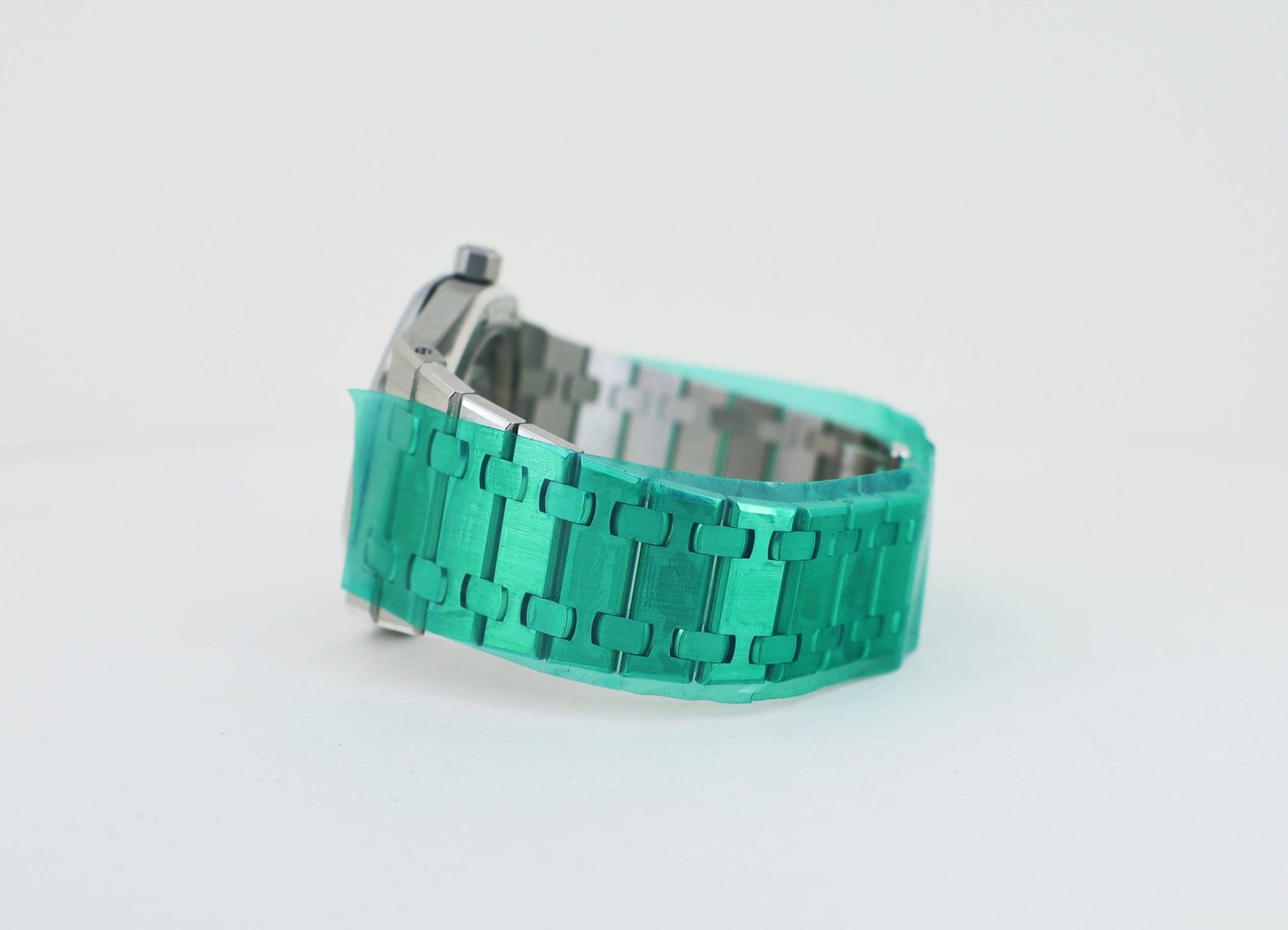 Audemars Piguet Royal Oak Jumbo Extra-Thin Platinum 39mm Green 16202PT.OO.1240PT.01 - Luxury Time NYC