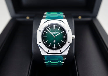 Audemars Piguet Royal Oak Jumbo Extra-Thin Platinum 39mm Green 16202PT.OO.1240PT.01 - Luxury Time NYC