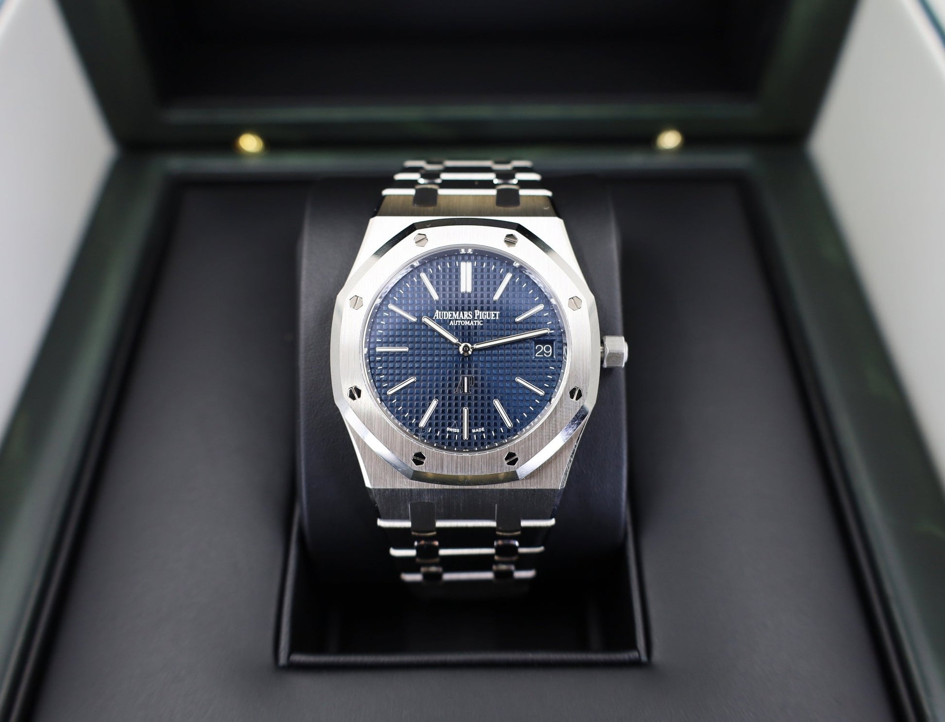 Audemars Piguet Royal Oak Jumbo Extra-Thin Stainless Steel 39mm Blue 16202ST.OO.1240ST.01 - Luxury Time NYC