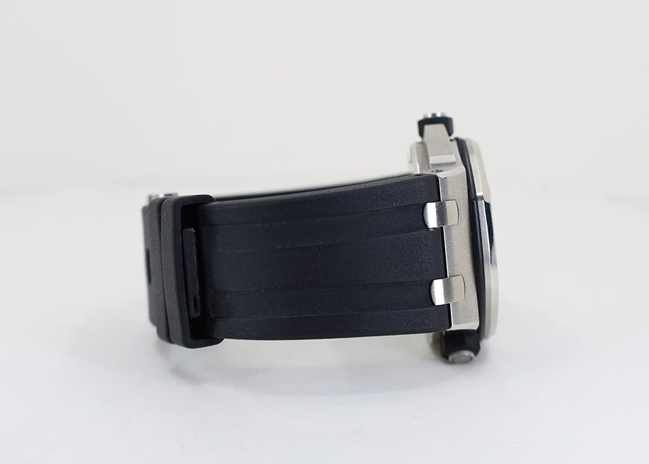 Audemars Piguet Royal Oak Offshore Diver Watch-Black Dial 42mm-15710ST.OO.A002CA.01 - Luxury Time NYC