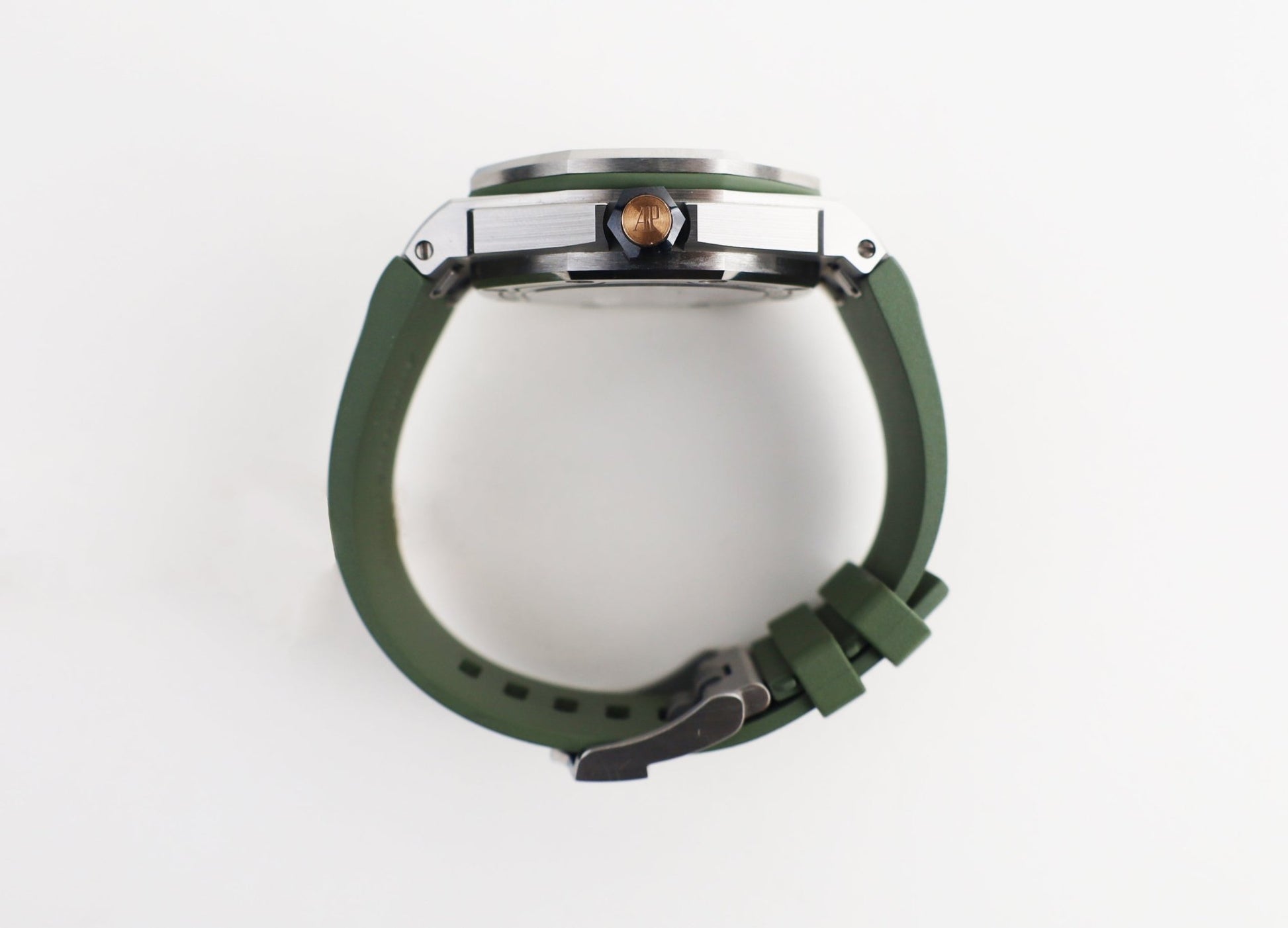 Audemars Piguet Royal Oak Offshore Diver Watch-Green Dial 42mm-15720ST.OO.A052CA.01 - Luxury Time NYC