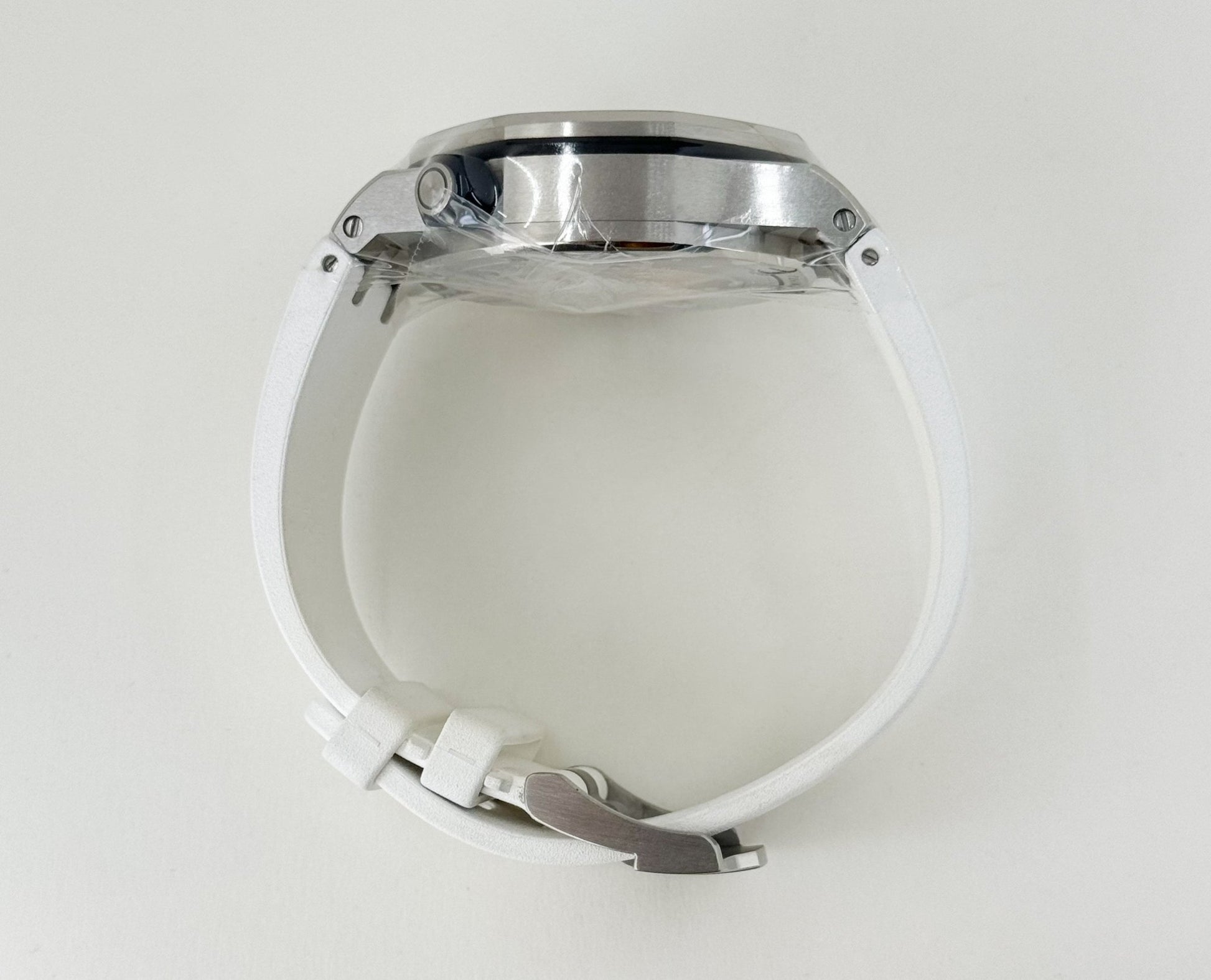 Audemars Piguet Royal Oak Offshore Diver Watch-White Dial 42mm-15710ST.OO.A010CA.01 - Luxury Time NYC