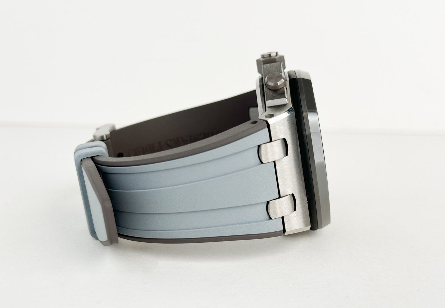 Audemars Piguet Royal Oak Offshore Selfwinding Chronograph Watch-Grey Dial 42mm-26470IO.OO.A006CA.01 - Luxury Time NYC