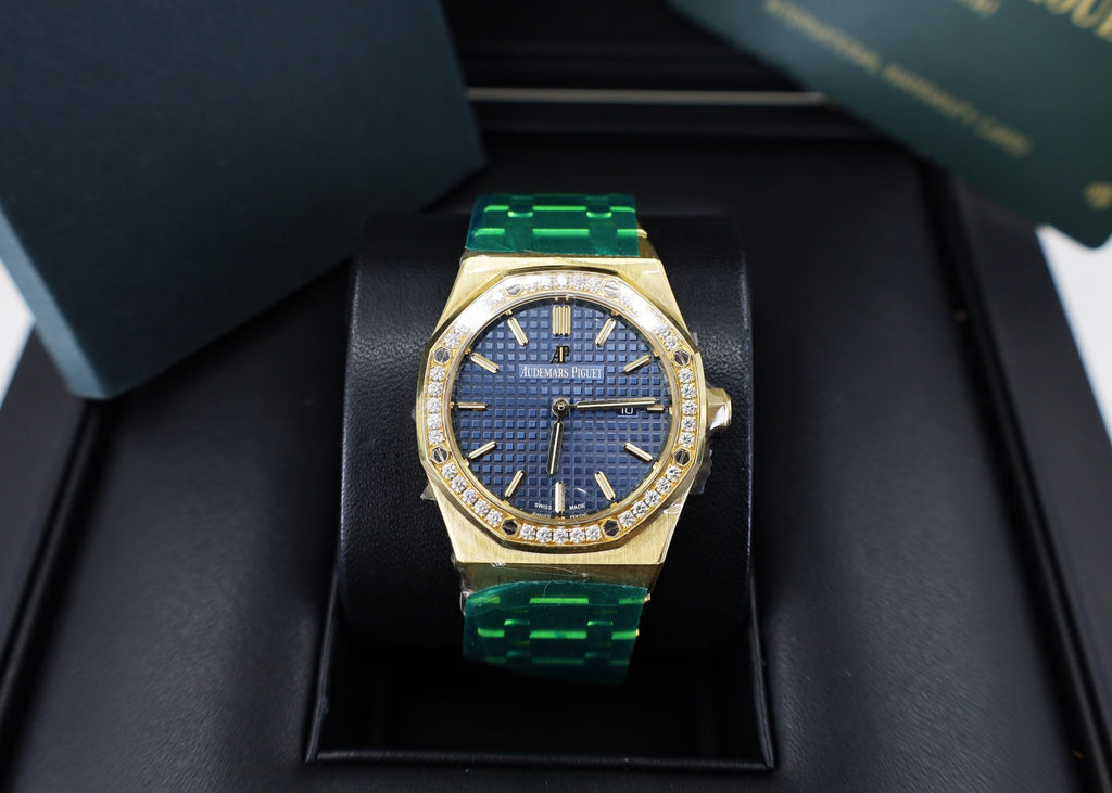 Audemars Piguet Royal Oak Quartz Watch-Blue Dial 33mm-67651BA.ZZ.1261BA.02 - Luxury Time NYC