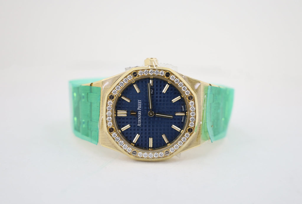 Audemars Piguet Royal Oak Quartz Watch-Blue Dial 33mm-67651BA.ZZ.1261BA.02 - Luxury Time NYC
