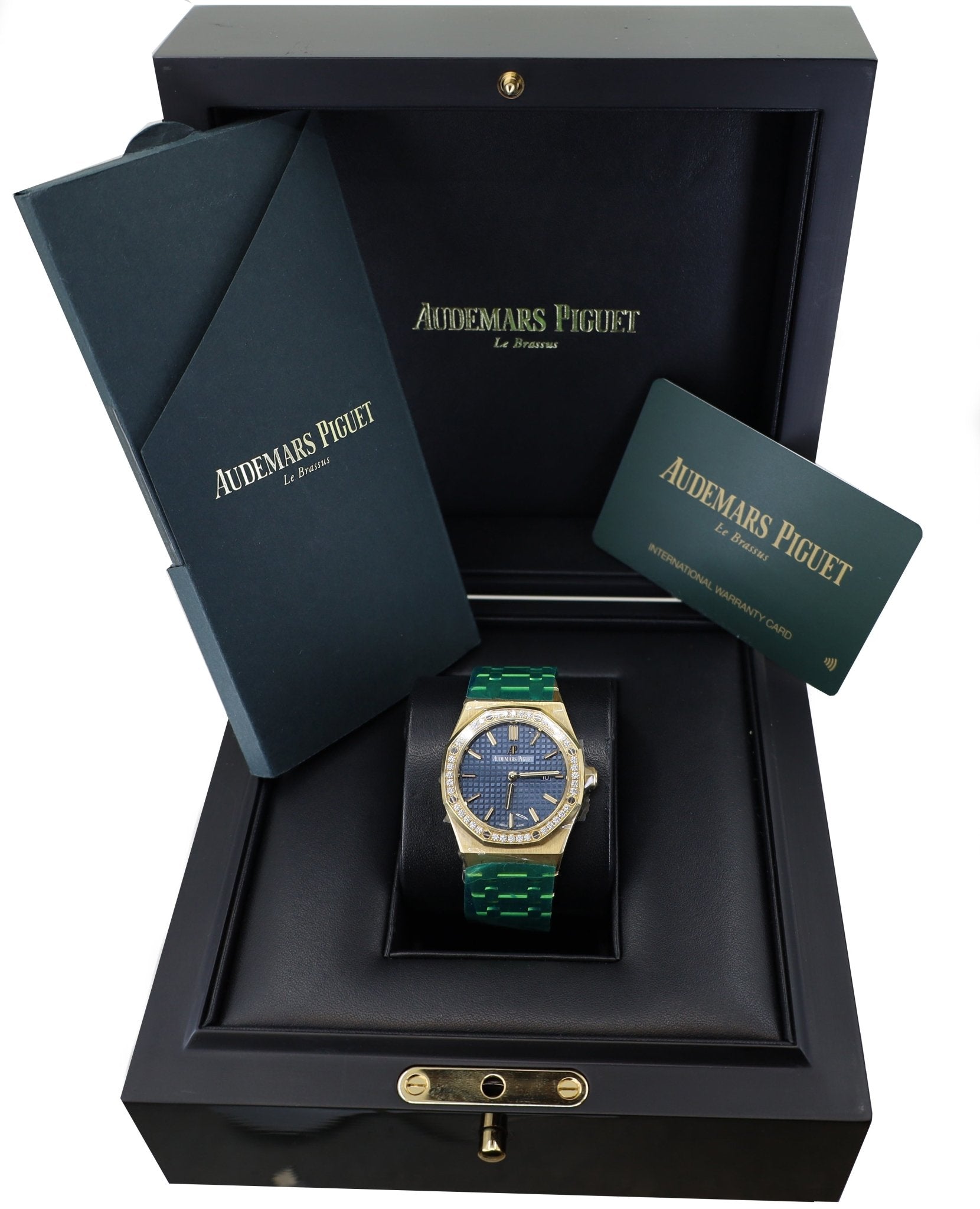 Audemars Piguet Royal Oak Quartz Watch-Blue Dial 33mm-67651BA.ZZ.1261BA.02 - Luxury Time NYC