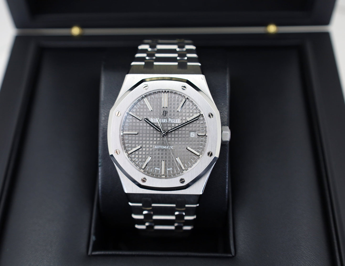 Audemars Piguet Royal Oak Selfwinding Watch - 41mm - Stainless Steel - Grey Dial - Calibre 4302-Grey Dial 41mm-15500ST.OO.1220ST.02 - Luxury Time NYC