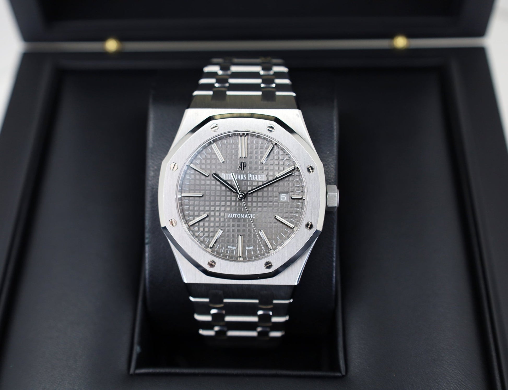 Audemars Piguet Royal Oak Selfwinding Watch - 41mm - Stainless Steel - Grey Dial - Calibre 4302-Grey Dial 41mm-15500ST.OO.1220ST.02 - Luxury Time NYC