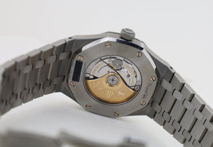 Audemars Piguet Royal Oak Selfwinding Watch - 41mm - Stainless Steel - Grey Dial - Calibre 4302-Grey Dial 41mm-15500ST.OO.1220ST.02 - Luxury Time NYC