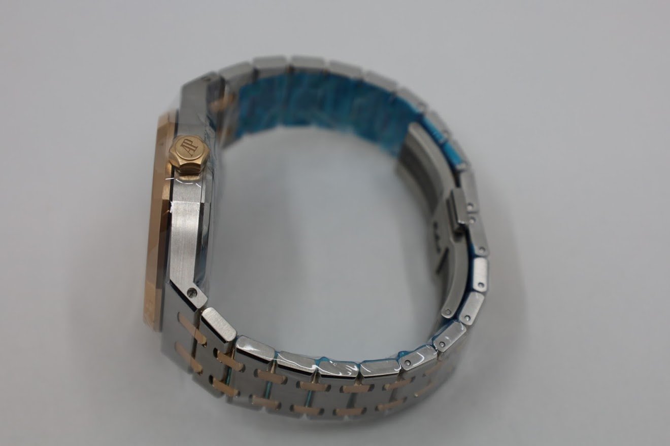 Audemars Piguet Royal Oak Selfwinding Watch-Silver Dial 37mm-15450SR.OO.1256SR.01 - Luxury Time NYC INC