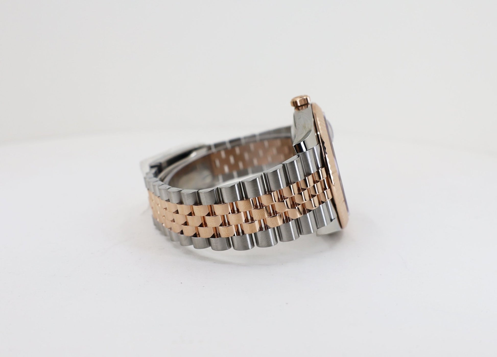 Rolex Datejust 41 Rose Gold/Steel Slate Roman Dial Fluted Bezel Jubilee Bracelet 126331 - Luxury Time NYC