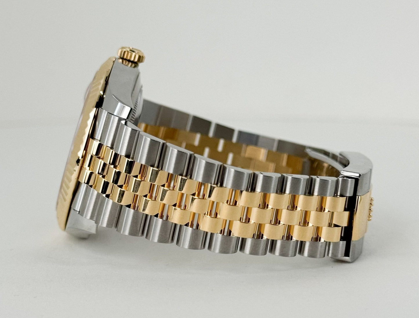 Rolex Datejust 41 Yellow Gold/Steel White Index Dial Fluted Bezel Jubilee Bracelet 126333 - Luxury Time NYC