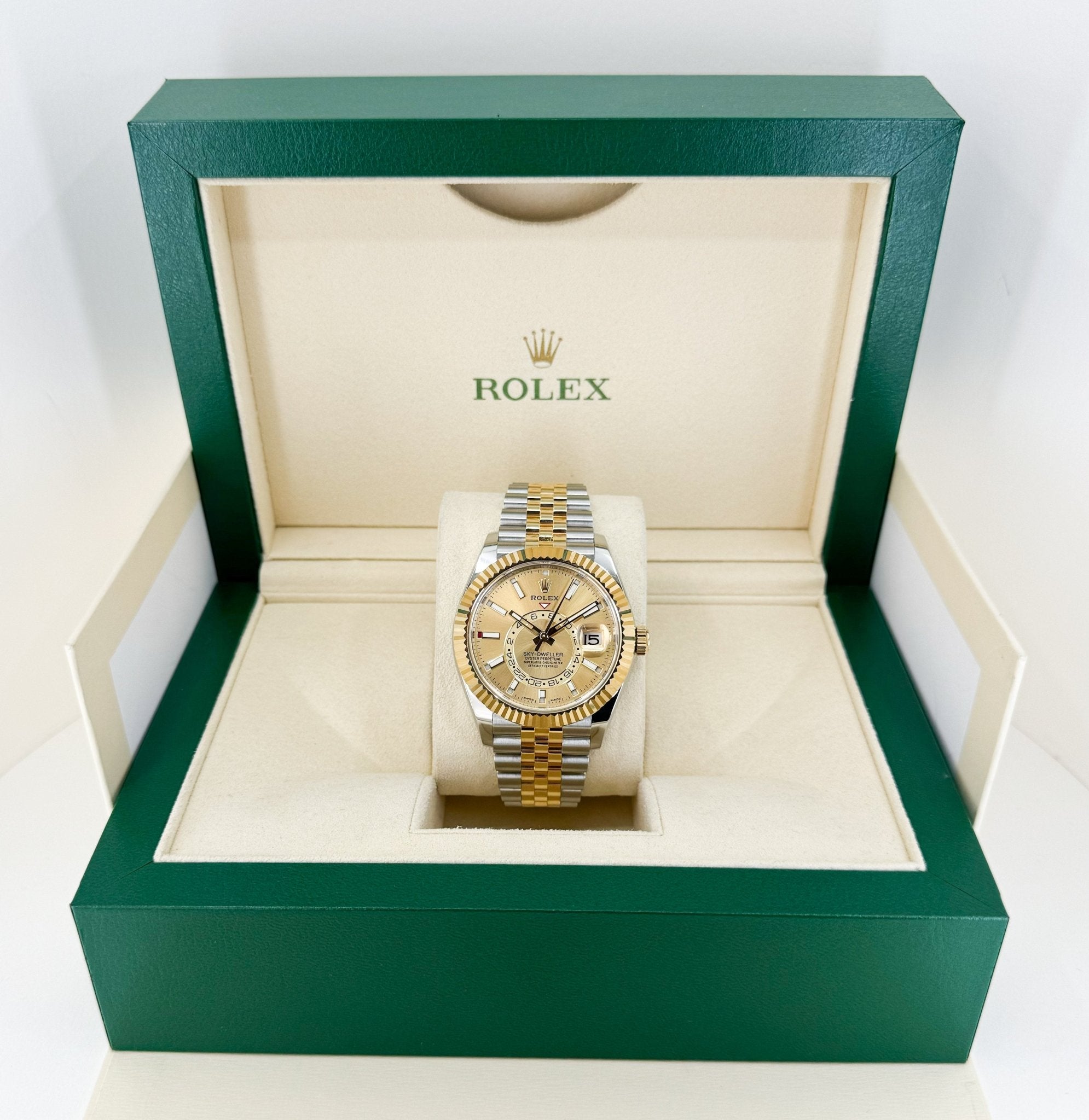 Rolex Yellow Rolesor Oyster Perpetual Sky-Dweller - 326933 chij